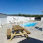El Gallinero 公寓